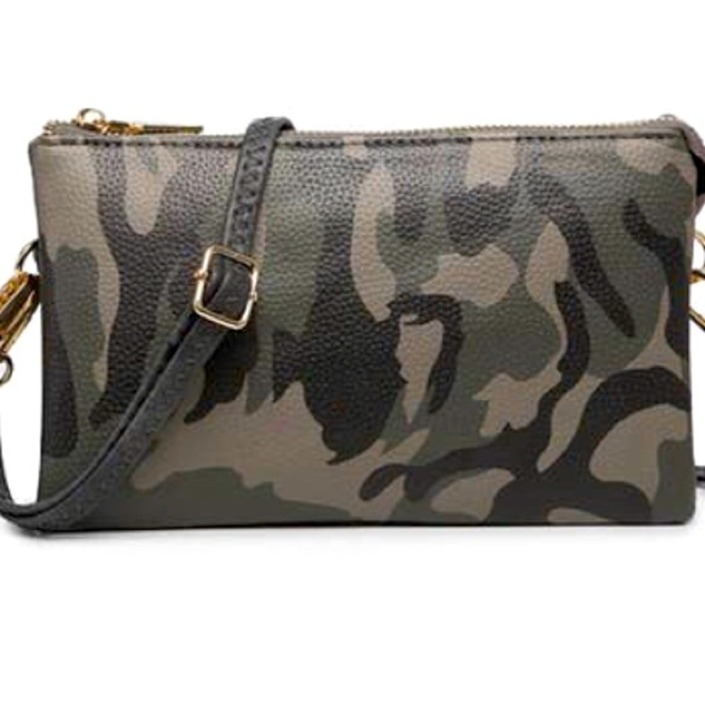 NWT JEN&CO Camo Print Crossbody/Wrislet